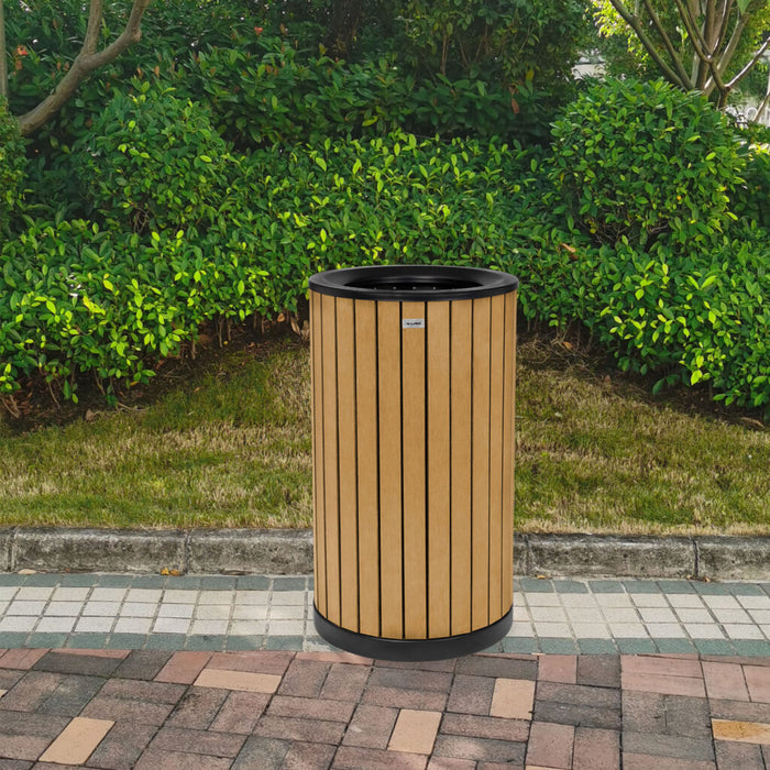 Alpine Industries Round, 32-Gallon Outdoor Trash Container with Slatted Recycled Plastic Panels - Cedar - ALP4400-01-CD